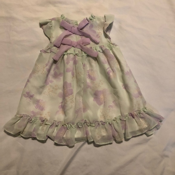 Dress - Picture 2 of 4